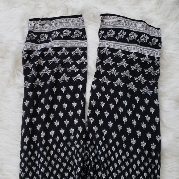 Romper - Picture 2 of 4